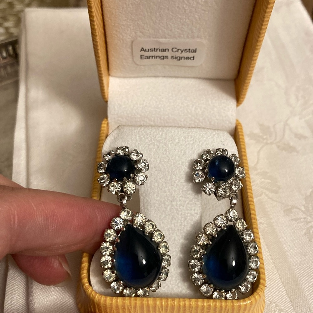 Gorgeous Chandelier Earrings